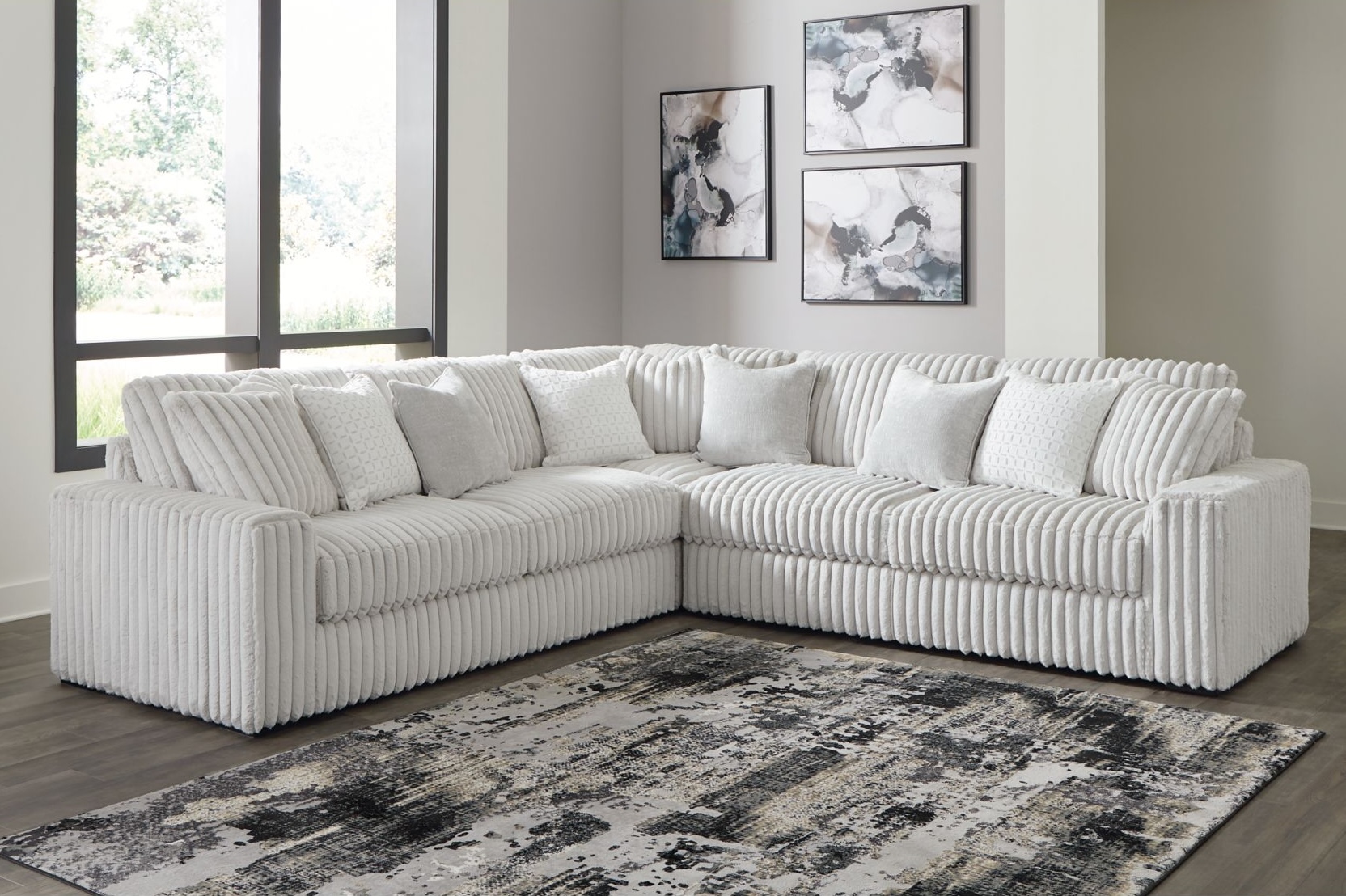 STUPENDOUS 3-PIECE SECTIONAL